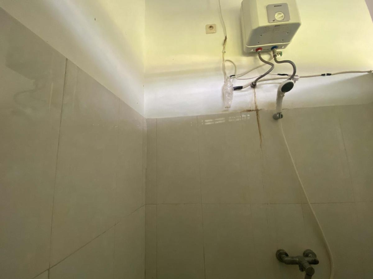 Ana Inn Ambarawa Mitra Reddoorz Семаранг Экстерьер фото